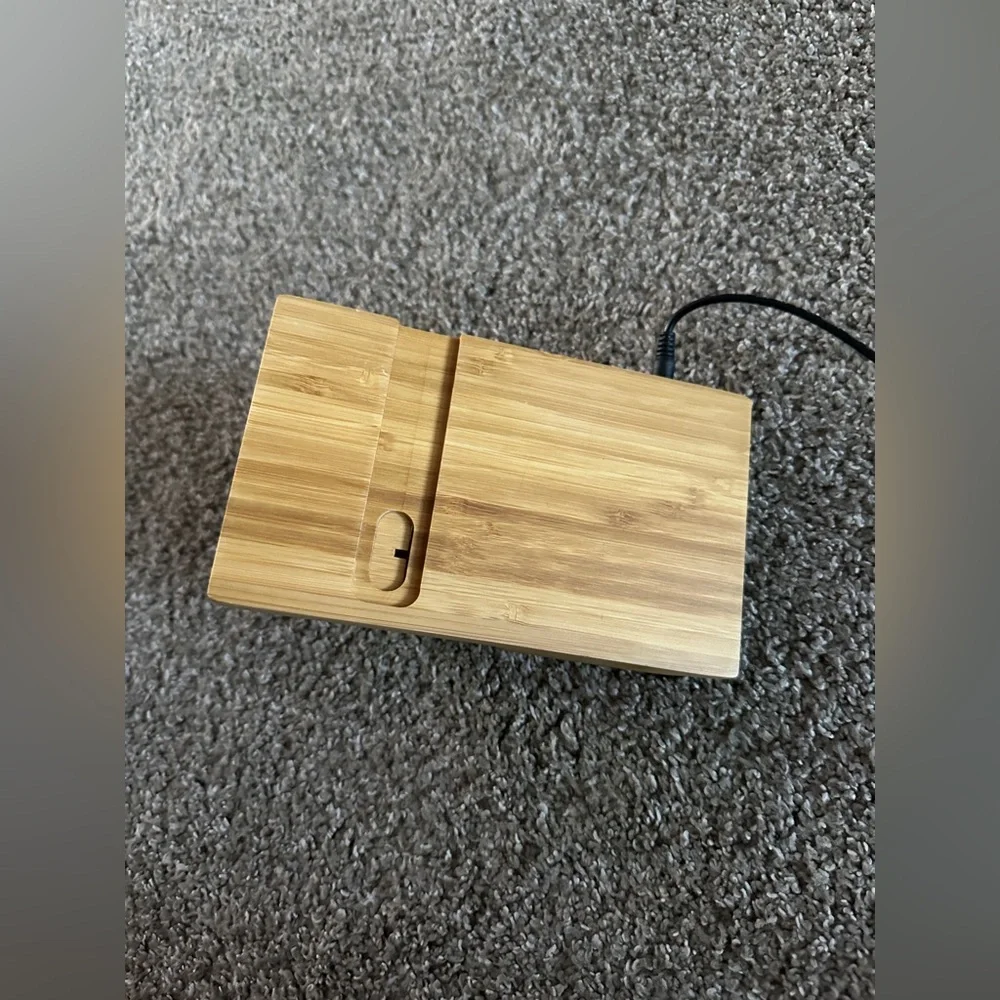 Wooden USB powered device charging station watch phone tablet apple android